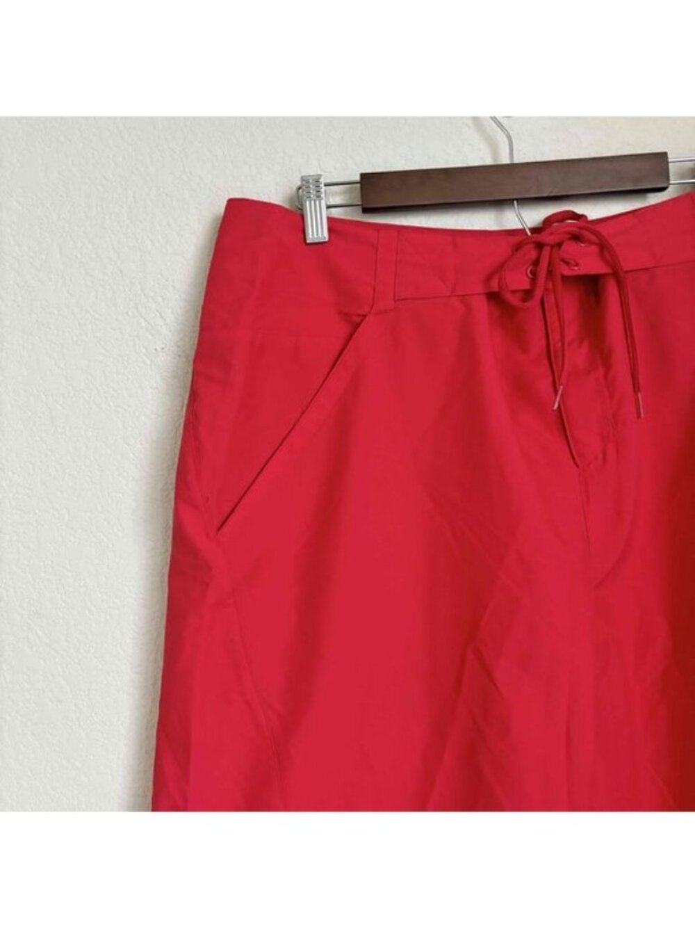 Under Armour Heatgear Mens Red Drawstring Logo Boardshorts Size 38 Summer Casual - Picture 2 of 10